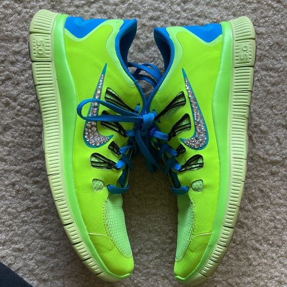 Nike Free Run Shoes - Picture 9 of 11